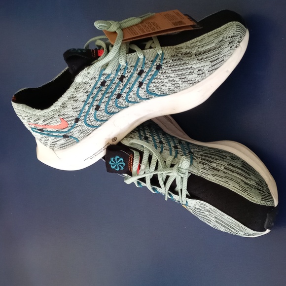 Nike running shoes size 9 no box - Picture 2 of 5